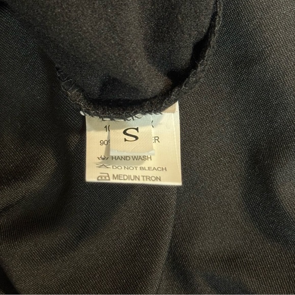 Stretch black dress - Picture 2 of 5